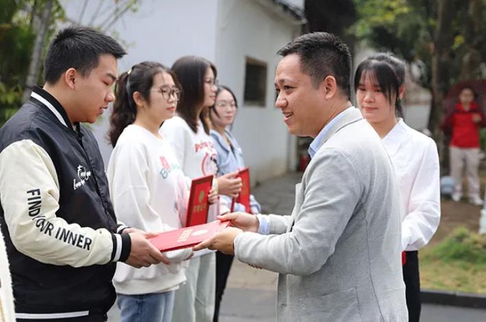 为儋州打call，他们被聘任为“东坡书院青年推广大使”！